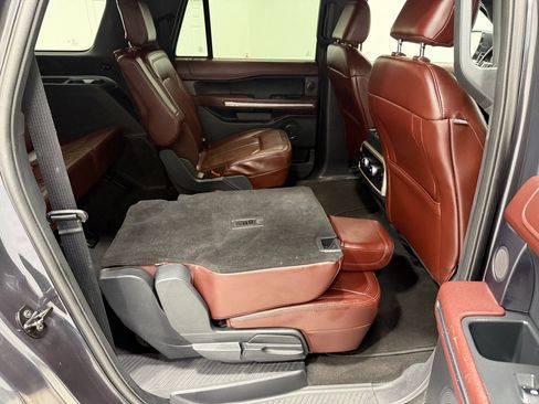 Used 2024 Ford Expedition Max Limited image 32