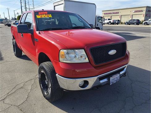Used 2006 Ford F150 XLT image 2