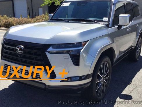Used 2024 Lexus GX 550 w/ Accessory Package (Z1) AWD/4WD image 32