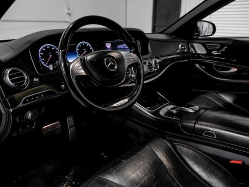 Used 2015 Mercedes-Benz S 550 Sedan w/ Sport Package w/ Sport Package image 22