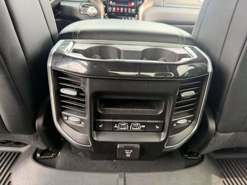 Used 2019 RAM 1500 Laramie AWD/4WD image 21
