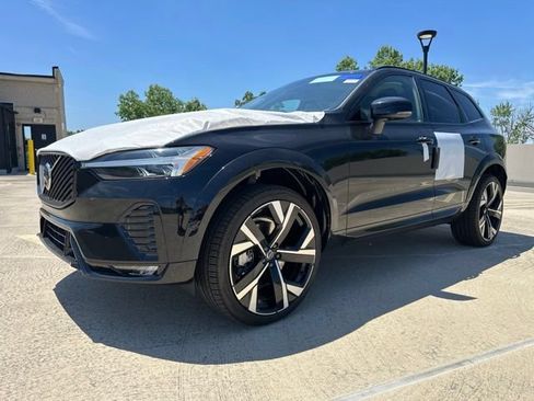 New 2026 Volvo XC60 B5 Ultra w/ Climate Package AWD/4WD image 3