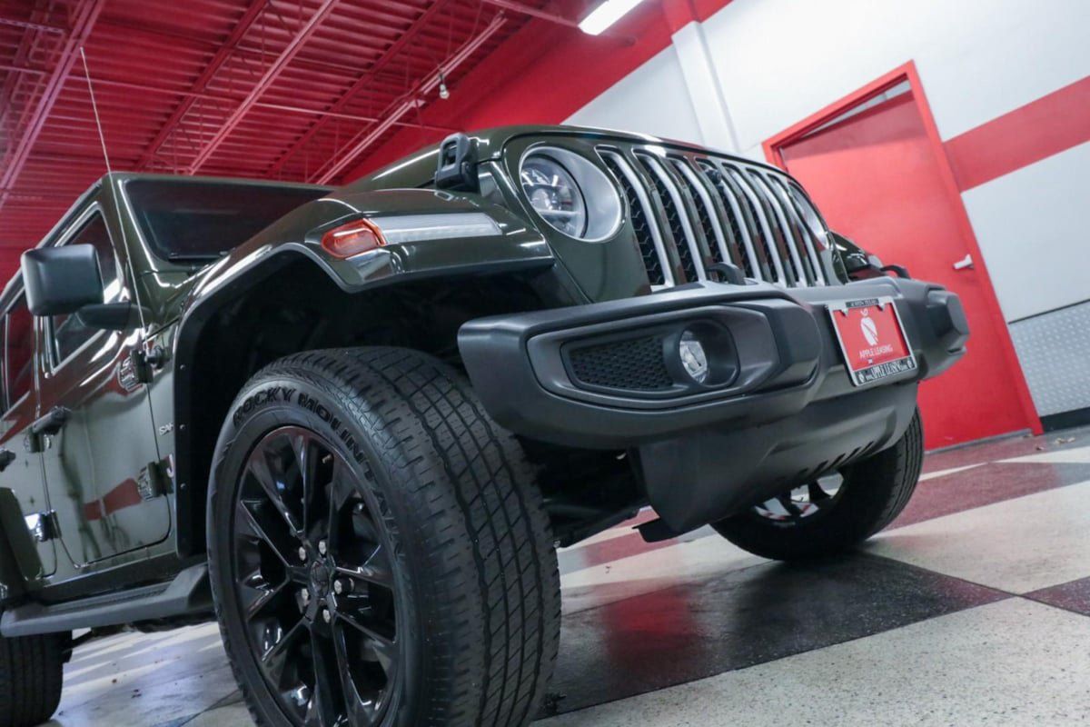 Used 2021 Jeep Wrangler Unlimited Sahara AWD/4WD image 34