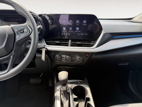 Used 2024 Chevrolet Trax LS FWD image 11