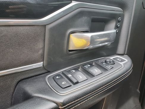 Used 2019 RAM 2500 Laramie image 36