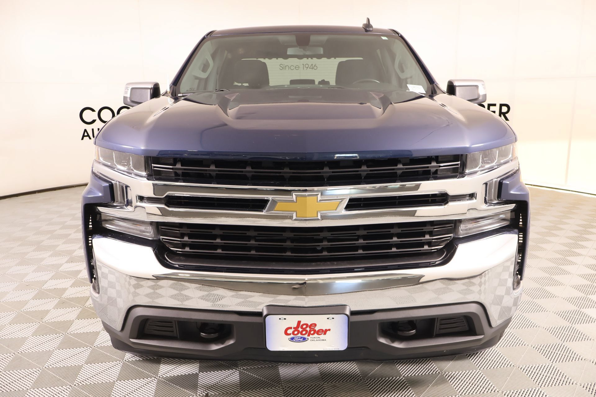 Used 2020 Chevrolet Silverado 1500 LT w/ Texas Edition AWD/4WD image 9