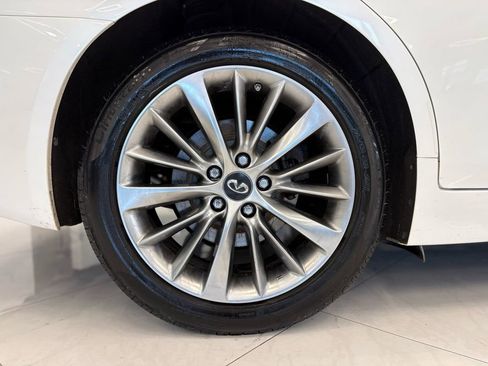 Used 2019 INFINITI Q50 Luxe w/ Essential Package (3.0T Luxe) image 38