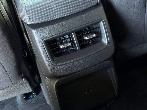 Used 2025 Chevrolet Equinox EV LT FWD image 14