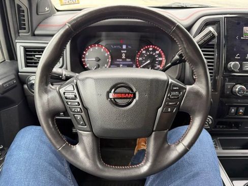 Used 2020 Nissan Titan PRO-4X w/ Pro-4x Convenience Package AWD/4WD image 26