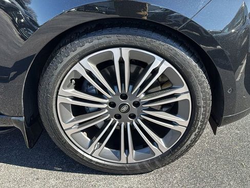 Used 2023 Land Rover Range Rover SE image 9
