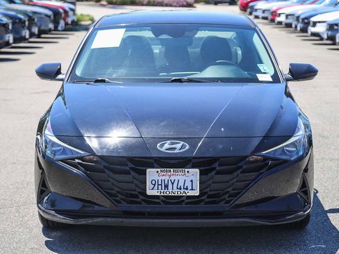 Used 2023 Hyundai Elantra Blue FWD image 2