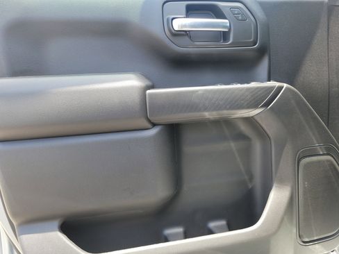 Used 2026 Chevrolet Silverado 1500 Custom RWD image 11
