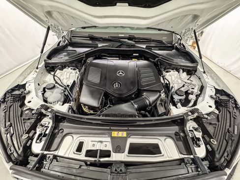 Used 2025 Mercedes-Benz GLC 300 image 28