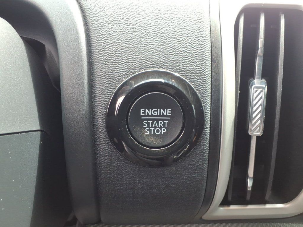 Used 2025 Ford Expedition Active RWD image 31
