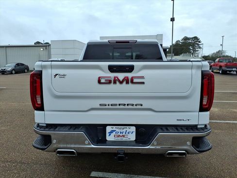 Used 2024 GMC Sierra 1500 SLT w/ SLT Premium Plus Package image 4