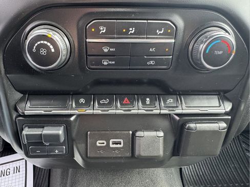 Used 2022 Chevrolet Silverado 1500 LT Trail Boss w/ Convenience Package II image 20