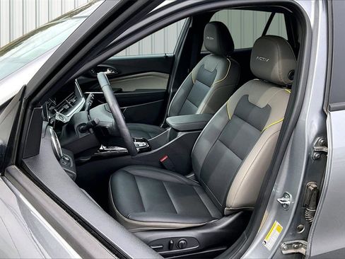 Used 2024 Chevrolet Trax ACTIV w/ Driver Confidence Package image 14