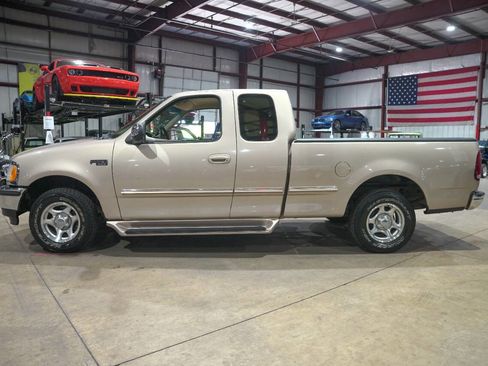 Used 1997 Ford F150 XLT RWD image 4