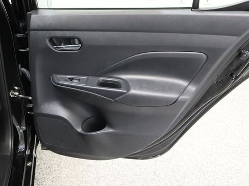 Used 2025 Nissan Versa SV FWD image 30