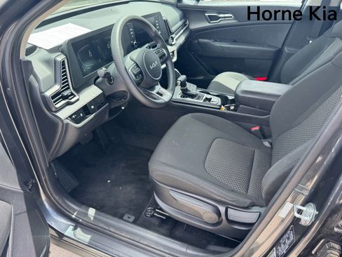 Certified 2023 Kia Sportage LX FWD image 9