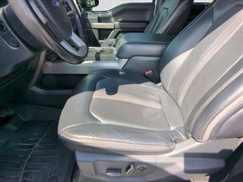 Used 2022 Ford F250 Platinum image 16