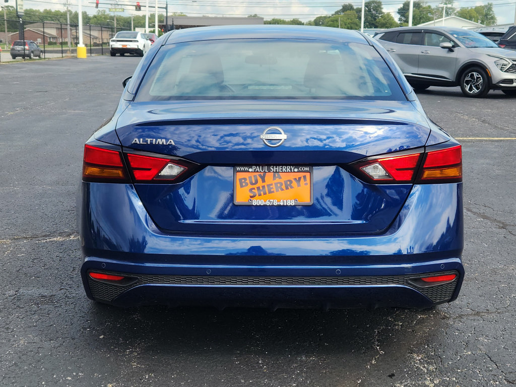Used 2024 Nissan Altima 2.5 S FWD image 10