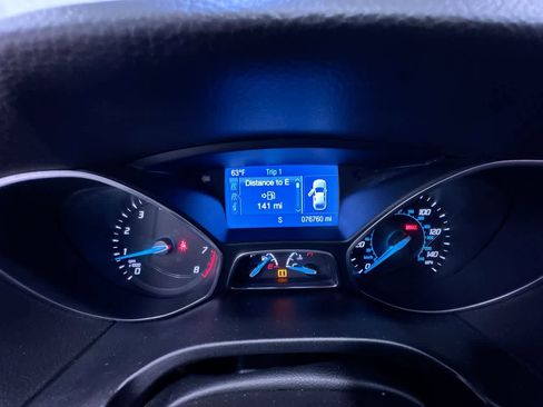 Used 2014 Ford Focus SE FWD image 22