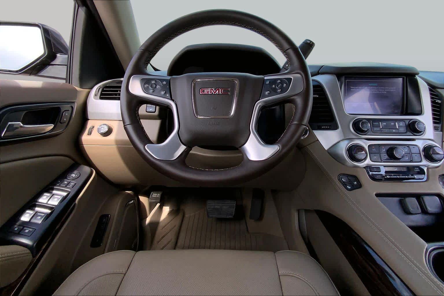 Used 2020 GMC Yukon XL SLT w/ Premium Edition RWD image 6