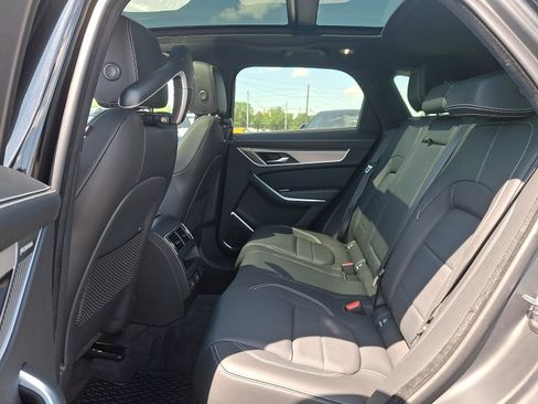 Used 2026 Jaguar F-PACE R-Dynamic S AWD/4WD image 10