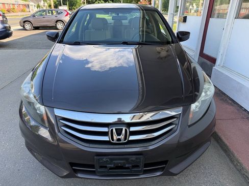 Used 2011 Honda Accord LX image 8
