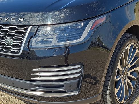 Used 2019 Land Rover Range Rover Autobiography image 10