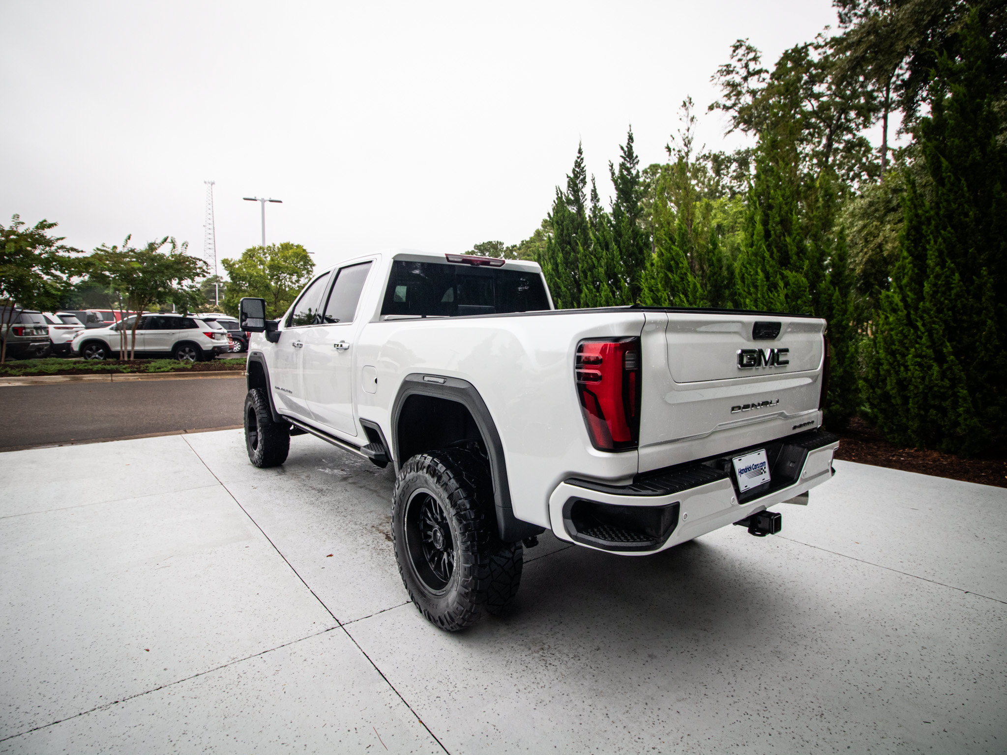 Used 2024 GMC Sierra 2500 Denali Ultimate AWD/4WD image 8