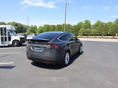 Used 2018 Tesla Model X 100D AWD/4WD image 15