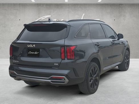 Used 2023 Kia Sorento SX AWD/4WD image 17