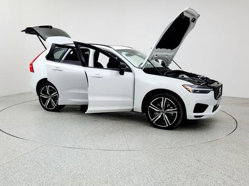Used 2021 Volvo XC60 T8 R-Design w/ Advanced Package image 10