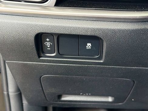 New 2026 Kia Sorento LX FWD image 13