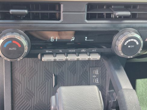 Certified 2025 Toyota Tacoma TRD Sport AWD/4WD image 30
