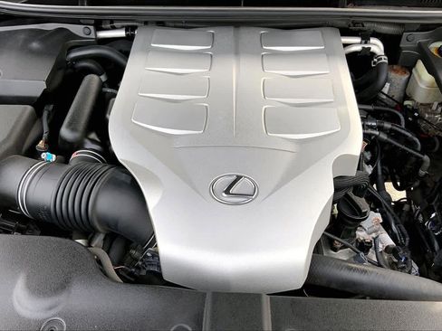 Used 2019 Lexus GX 460 image 31
