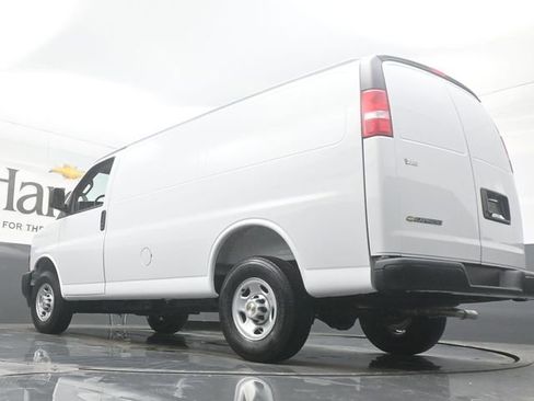 New 2026 Chevrolet Express 2500 image 5