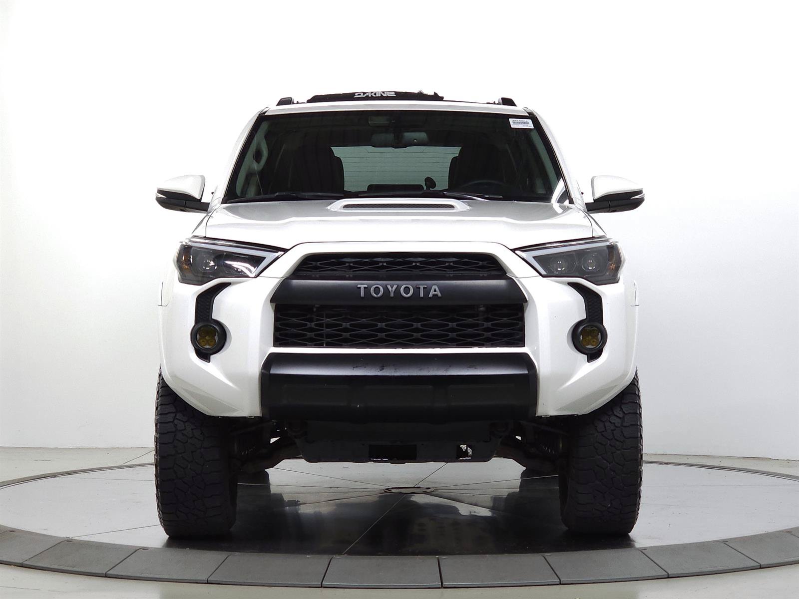 Used 2018 Toyota 4Runner TRD Off-Road Premium AWD/4WD image 2