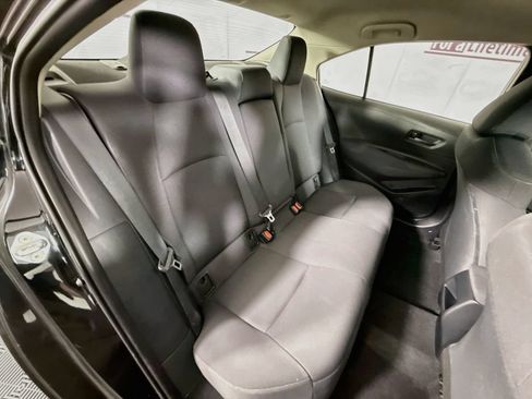 Used 2022 Toyota Corolla LE FWD image 27