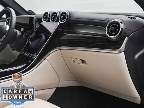 Used 2025 Mercedes-Benz GLC 300 4MATIC image 20
