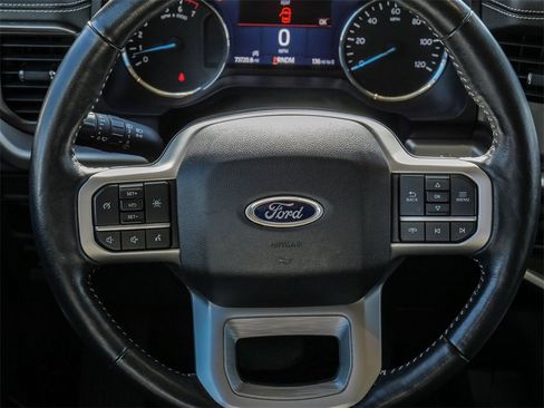 Used 2024 Ford Expedition XLT image 26