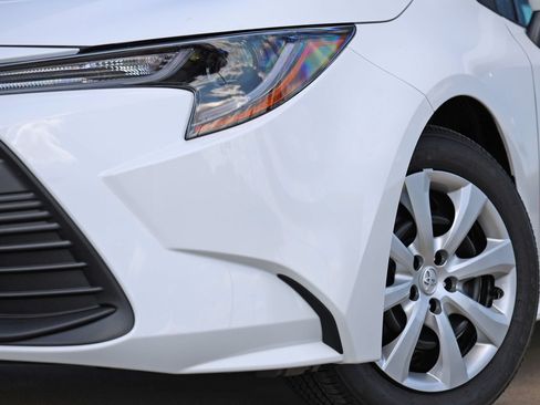 New 2026 Toyota Corolla LE FWD image 10