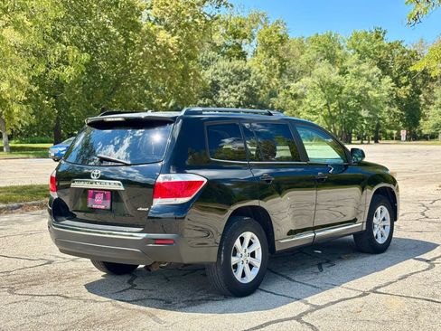 Used 2012 Toyota Highlander SE w/ Tow Pkg AWD/4WD image 6