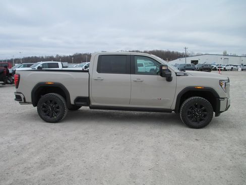 New 2026 GMC Sierra 2500 AT4 w/ AT4 Premium Plus Package image 3