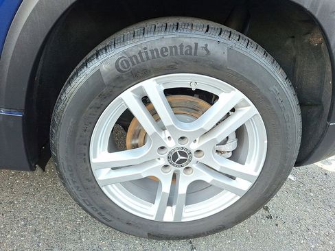 Used 2021 Mercedes-Benz GLB 250 4MATIC image 7