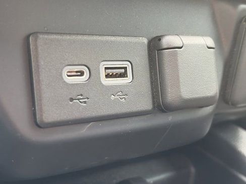 Used 2019 GMC Sierra 1500 SLT w/ SLT Premium Package image 26