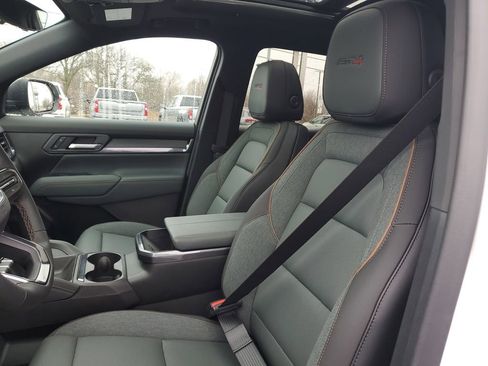 New 2026 GMC Terrain AT4 w/ Technology Package II AWD/4WD image 24