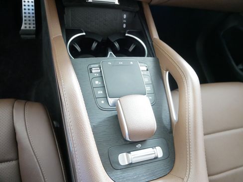 Used 2024 Mercedes-Benz GLS 450 4MATIC image 30